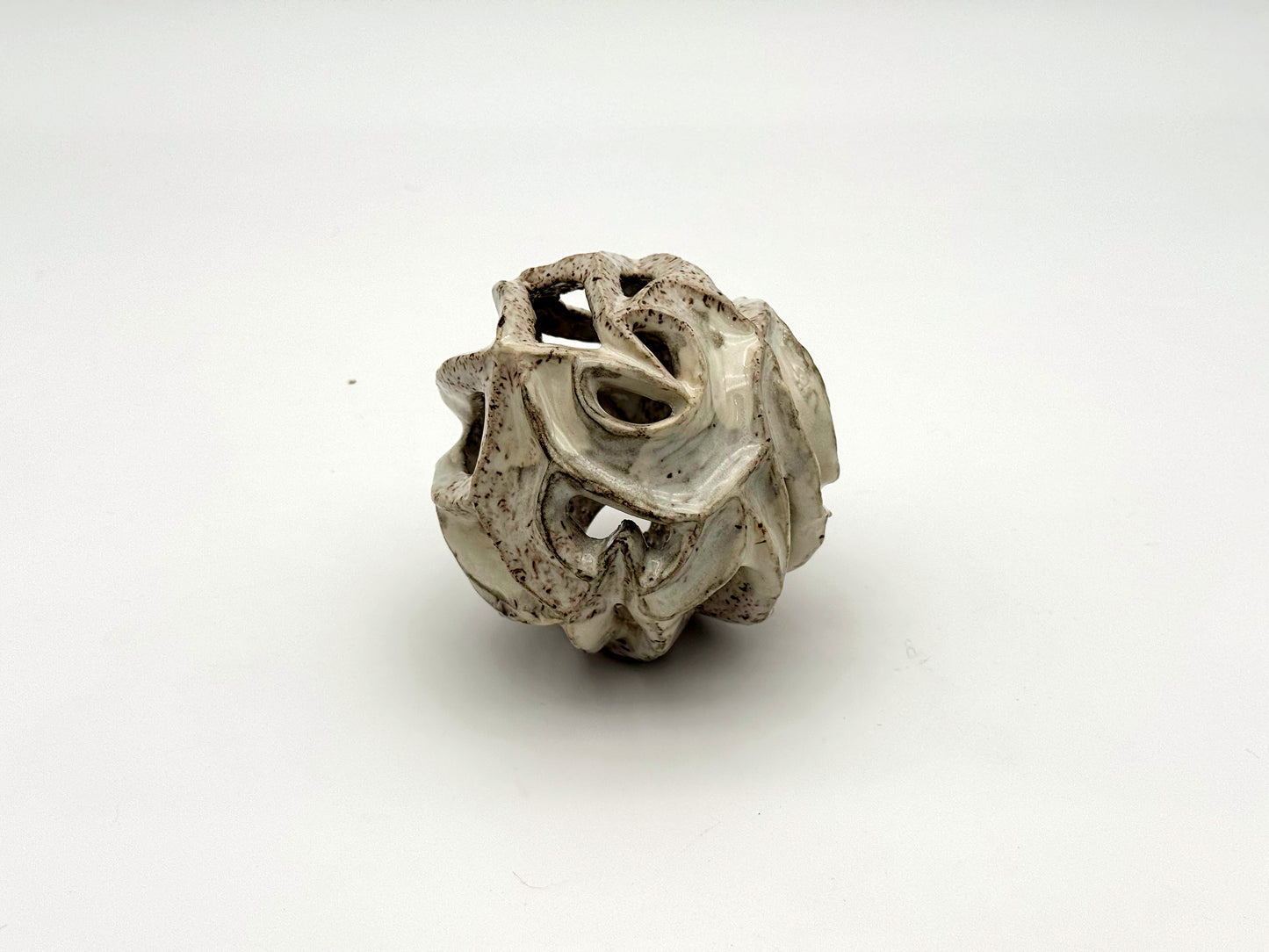 Ball — Speckled Cream (4")