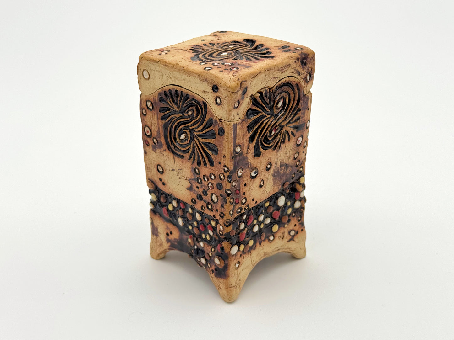 Box — Red, White, & Blue Dots (Medium)